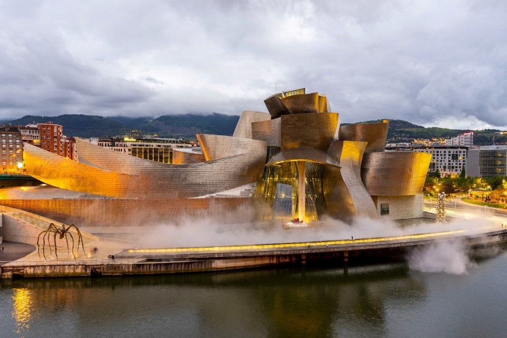 The Guggenheim Museum Bilbao Honored with the American Institute of Architects’ (AIA) Twenty-five Year Award